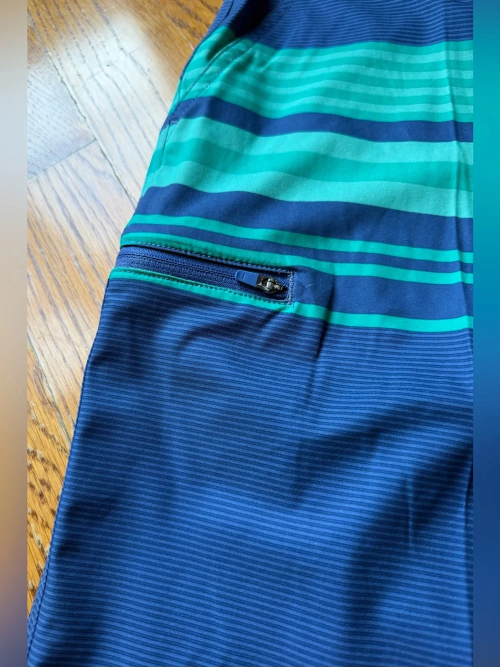 Vineyard Vines Performance Board Shorts Striped Blue Teal Men’s 28